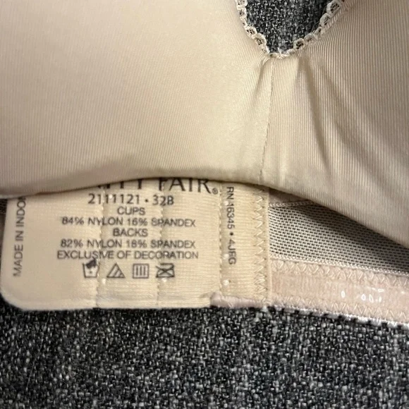 Vanity Fair Women's Gel Touch Strapless Push-Up Bra - Picture 4 of 5